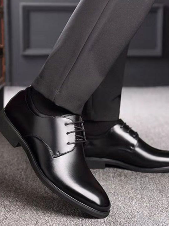 Men's%20Breathable%20Leather%20Shoes%20Black%20Soft%20Leather%20Soft%20Bottom%20Spring%20And%20Autumn%20Best%20Man%20Men's%20Business%20Formal%20Wear%20Casual%20Shoe%20KEEMEEUYZO%20-%20Image%204