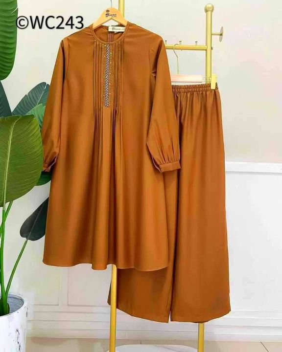 Premium%20Quality%20Soft%20Butter%20Lace%202%20Piece%20Set%20Ready%20Made%20Tops%20and%20Pajama%20(Size%2038-44)%20-%20Image%202