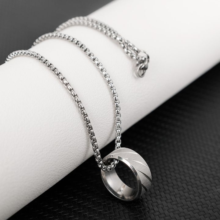 Classic%20Circle%20Ring%20Pendant%20Necklace-%20Men%20Stainless%20Steel%20%20Color%20Round%20Rings%20Cuban%20Chain%20Necklace%20-Men%20Jewelry%20Gift%20-%20Image%202