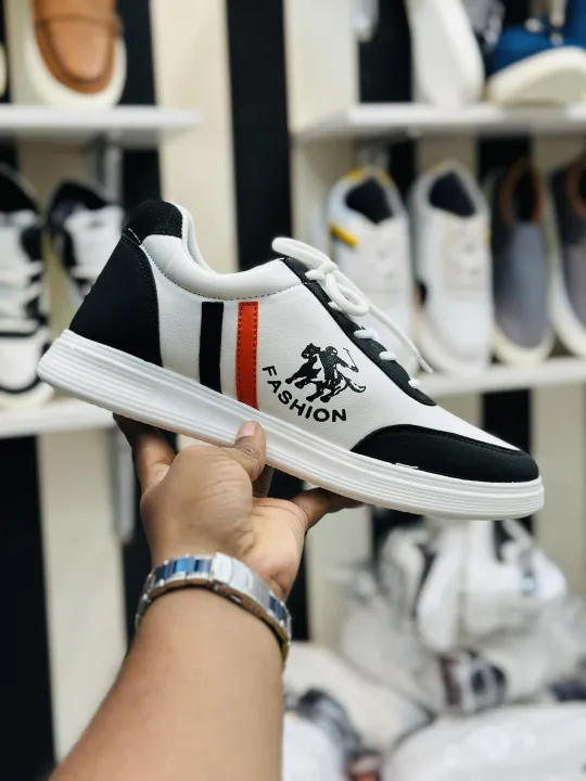 Elevate%20Your%20Style%20-%20New%20Collection%20of%20Stylish%20and%20Fashionable%20Exclusive%20Sneakers%20Converse%20for%20Men%20-%20into%20Luxury%20and%20Trend%20-%20Image%205