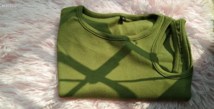 Cotton%20%20Half%20Sleeve%20Crop%20Top%20For%20Women%20-%20T%20Shirt%20-%20Image%202