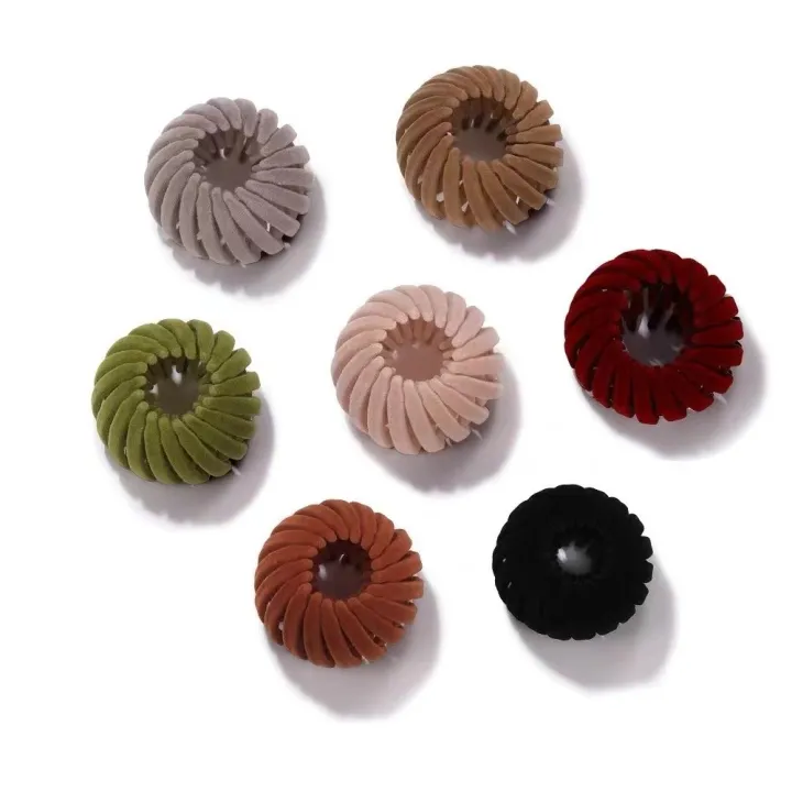 Non-Metallic%20Acrylic%20Hair%20Accessories%20Swan%20Suede%20Bird's%20Nest%20Lounger%20Hair%20Device%20High%20Ponytail%20Bun%20Artifact%20Hair%20Ring%20-%20Image%202
