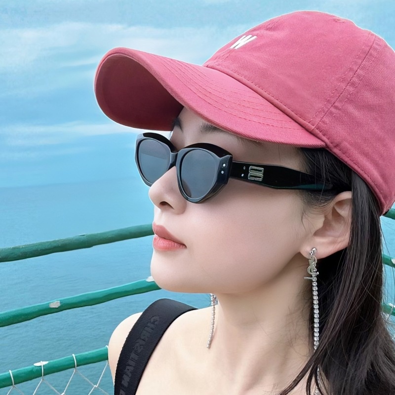 Round Face Cat Eyes Frame Sunglasses Glasses