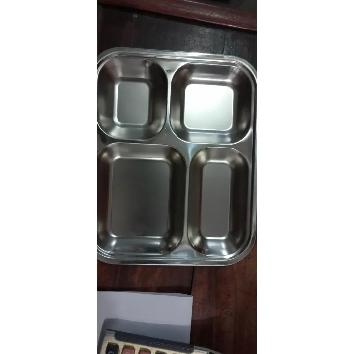 Stainless%20Steel%20Divided%20Plate%20-%204%20Section%20-%20Serve%20Meals%20Conveniently%20With%20This%20Divided%20Plate%20-%20Featuring%204%20Sections%20For%20Easy%20Meal%20Organization%20-%20Image%202
