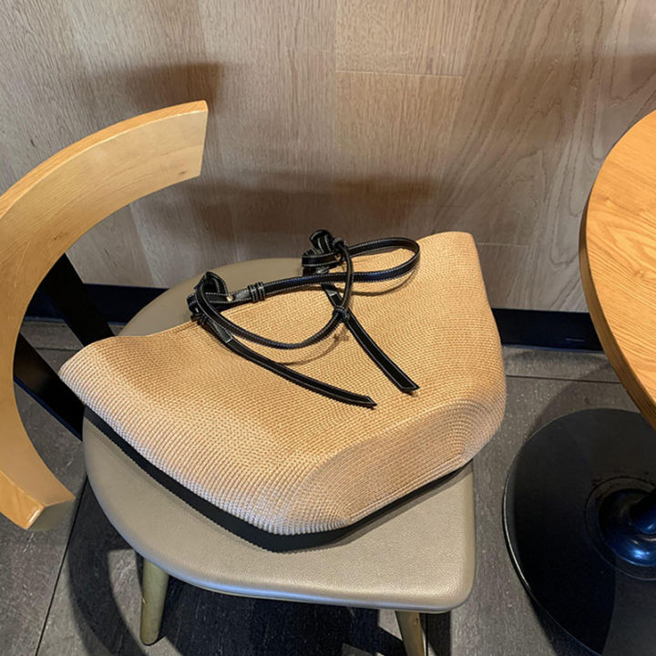 Large%20Capacity%20Beach%20Shopping%20Bags%20Luxury%20Designer%20Rattan%20Woven%20Shoulder%20Bag%20Women%20Handmade%20Straw%20Handbags%20Summer%20Travel%20Bag%20-%20Image%204