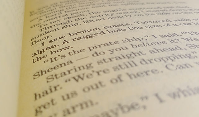 Escape%20From%20Horrorland%20(Goosebumps%20Horror%20land%2011)%20-%20Image%203