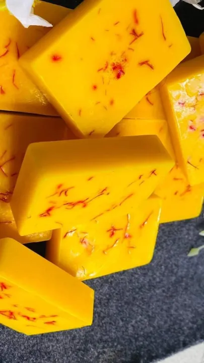 SAFFRON%20HANDMADE%20SOAP%20-%20Image%208
