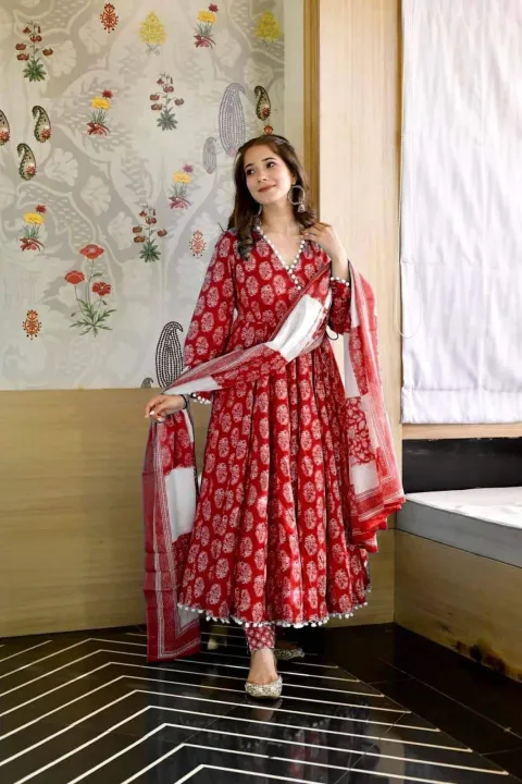 Trendsetter%20-Linen%20Ready%20Made%20Fashionable%20Gown%20designed%20long%20salwar%20kamez%20orna%20For%20Stylish%20Women%20/%20Girls%20(%203%20pcs%20)-%20Inventive%20Choice%20-%20Image%202