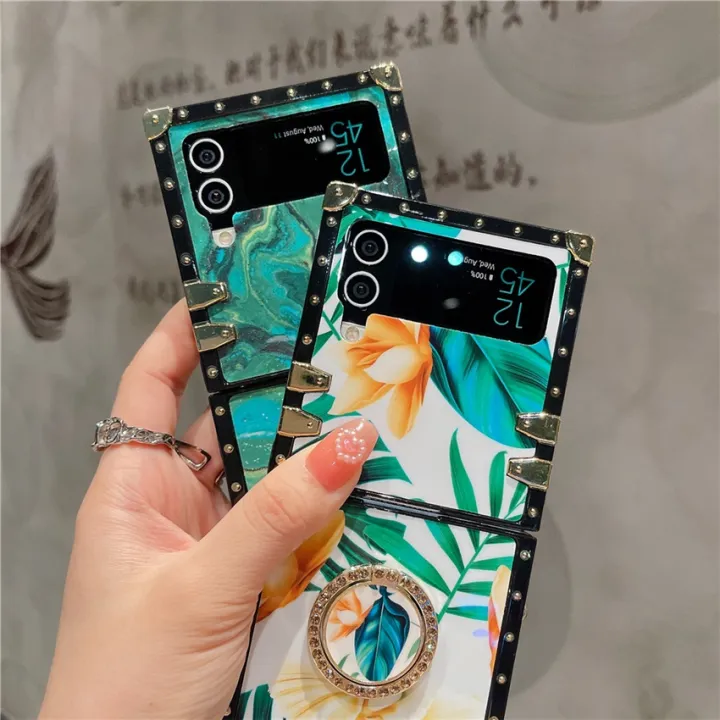Luxury%20Flower%20Lips%20Geometric%20Phone%20Cover%20For%20Samsung%20Galaxy%20Z%20Flip%203%20Flip%205%20Case%20Fashion%20Square%20Case%20for%20Samsung%20Galaxy%20Z%20Flip%204%20-%20Image%205