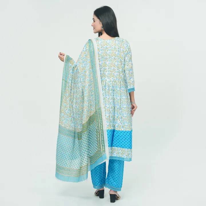Amazing%20Outfit%20Hot%20Collection%20Readymade%20Anarkoli%20gown%203%20pice%20dress%20for%20girls%20-%20Image%205