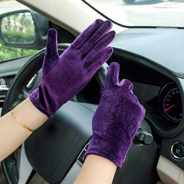 China%20Super%20Stylish%20Warm%20Velvet%20Hand%20Gloves%20For%20Women%20-%20Image%203