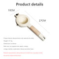 Professional Double-layer Manual Lemon Squeezer for Household Wood Juicer Lemon Pressure Fruit Juicer. 