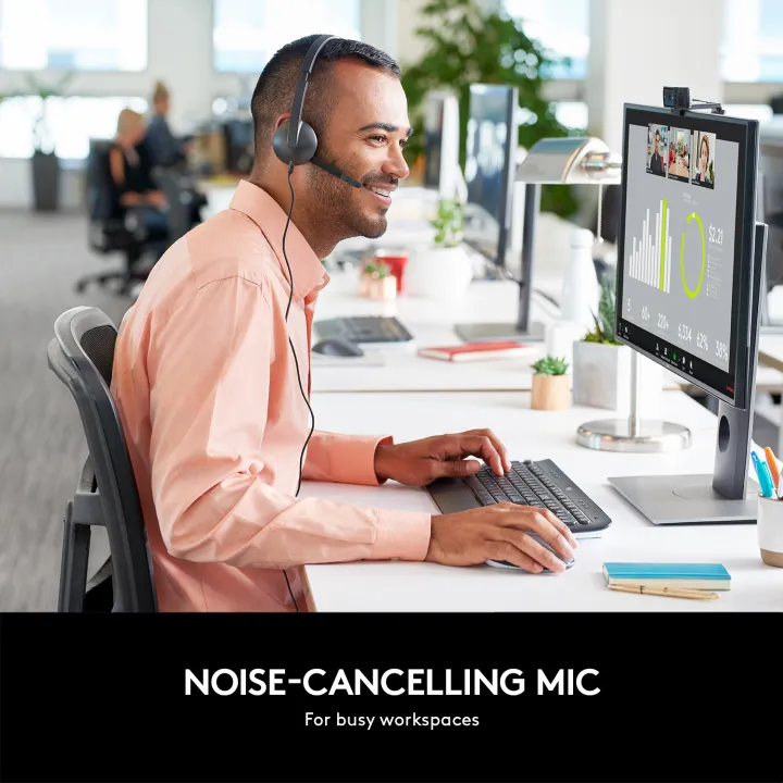 Logitech%20H340%20Wired%20Headset,%20Stereo%20Headphones%20with%20Noise-Cancelling%20Microphone,%20USB,%20PC/Mac/Laptop%20-%20Black%20-%20Image%203