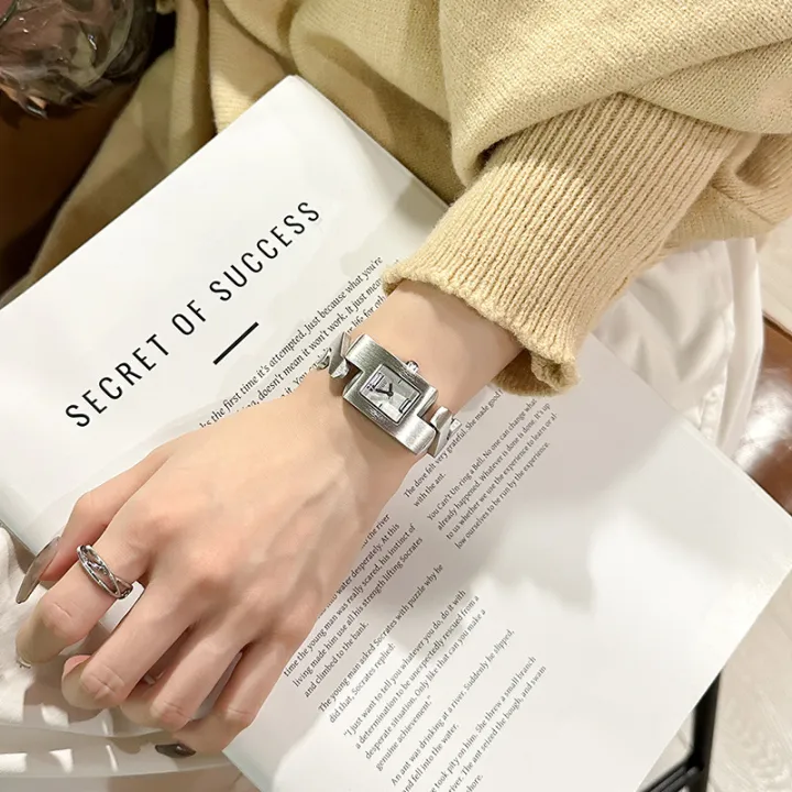 Elegant%20Luxury%20Full%20Diamond%20Quartz%20Watch%20/%20Ladies%20Korean%20Fashion%20Rhinestone%20Wristwatch%20-%20Image%205