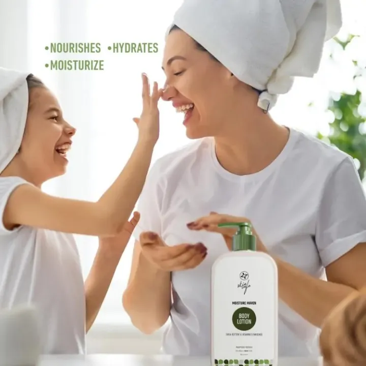 Skin%20Cafe%20MOISTURE%20MAVEN%20BODY%20LOTION%20SHEA%20BUTTER%20&%20VITAMIN%20E%20ENRICHED,350ml%20-%20Image%203