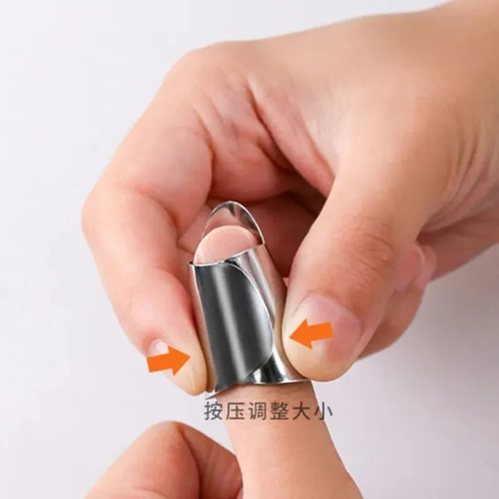 4%20pcs%20Essential%20Kitchen%20Safety%20Tool:%20Adjustable%20Stainless%20Steel%20Finger%20Guard%20for%20Cutting%20Protection%20-%20Image%205