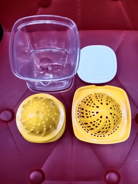 Portable%20Mini%20Fruit%20Juicer%20Juice%20Maker%20DIY%20Manual%20Filter%20Cup%20Kitchen%20Tool%20Bottle%20-%20Manual%20Hand%20Citrus%20Juicer%20Orange%20Lemon%20Fruit%20Juice%20Maker%20Kitchen%20Tool%20-%20Image%204