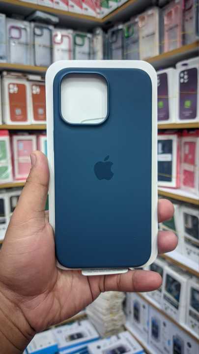 Official%20apple%20iPhone%2015%20Pro%20Max%206.7%202023%20Storm%20Blue%20Silicone%20Case%20with%20MagSafe%20-%20Image%207