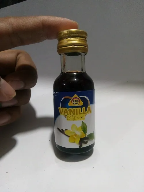 Vanilla%20Food%20Flavouring%20Essence%20(L%20B%20L)%2028ml%20-%20Image%204