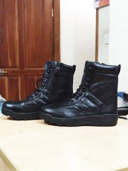 China%20Zipper%20Boots%20For%20Men%20%7C%20Bikers%20safety%20boots%20%7C%20Long%20Fashion%20boots%20for%20Men%20-%20Leather%20long%20Boots%20-%20Image%204