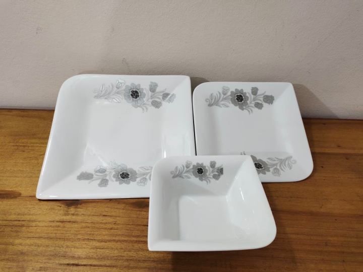 Square%20Dinner%20Set%203Pcs%20,%201Pcs%20Rice%20Plate,%201Pcs%20Vegetable%20Plate,%201Pcs%20Curry%20Bowl/Plate%20Set,%20Flower%20Print%20Ceramic%20Dining%20Denner%20Set%20Plate.%20Siam%20Set%20Dinner.%20-%20Image%203