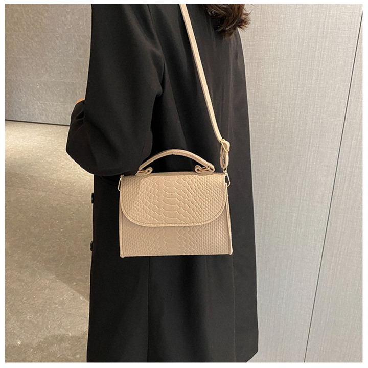Luxury%20Fashion%20ladies%20shoulder%20bag%20Stylish%20Fashion%20Female%20Trend%20handbags%20Designer%20Retro%20designer%20luxury%20totes%20for%20%20use%20Parties%20Shopping%20Work%20-%20Image%204
