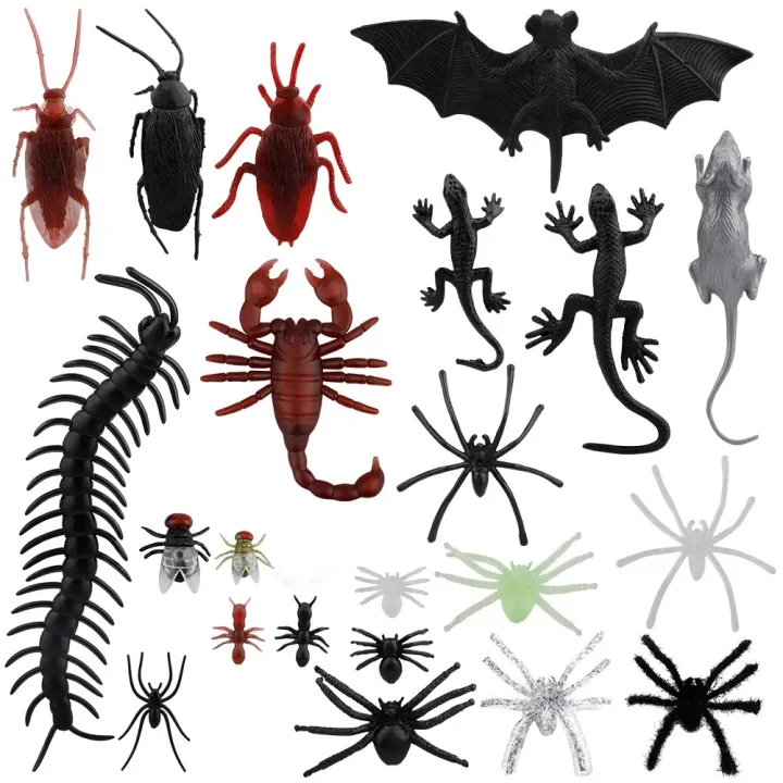 Plastic%20Realistic%20Bugs,%20Spider%20Bat%20Cockroach%20Insect%20Toys%20for%20Halloween%20Party%20(3+%20age)%20-%20Image%207
