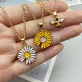 Cute Trendy Daisy Necklace Sun Flower Necklaces for Girls Simple Stylish - Flower Jewelry Dainty Chain Necklace for Women New Collection - Pendant Necklace for Girls Stylish. 