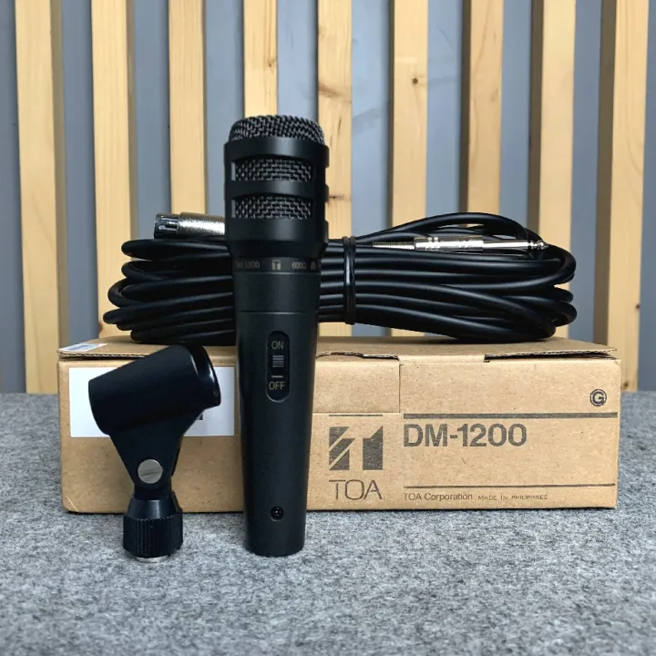 TOA%20DM-1200%20Handheld%20Wired%20Dynamic%20Microphone%20for%20PA%20System%20Black%20-%20Image%202