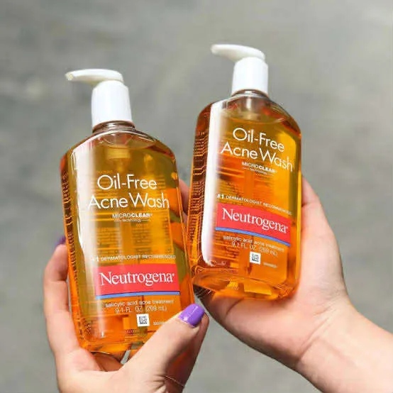 Neutrogena%20Oil-Free%20Acne%20Wash%20177%20Ml%20Facial%20Cleanser%20for%20Acne%20Prone%20Skin%20Gentle%20Daily%20Exfoliation%20Non%20Comedogenic%20-%20Image%204