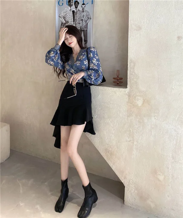 Women%20Elegant%20Floral%20Printed%20Blouses,%20Lace%20V%20Neck%20Warp%20Bow%20Tie%20Neck%20Lantern%20Sleeve%20Shirts%20Top%20-%20Image%203