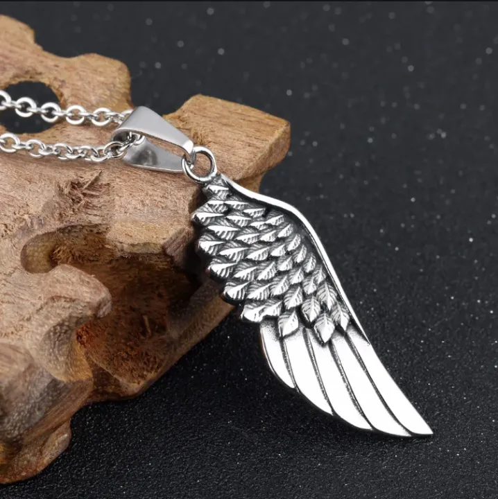 Stylish%20Stainless%20Steel%20Anchor%20Necklace%20for%20Men%20Durable%20and%20Modern%20Chain%20Pendant%20Design%20-%20Image%2010