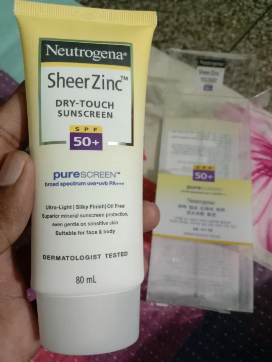 Neutrogena%20Sheer%20Zinc%20Dry%20Touch%20Sunscreen%20SPF50+%20%2080ml%20-%20Image%202