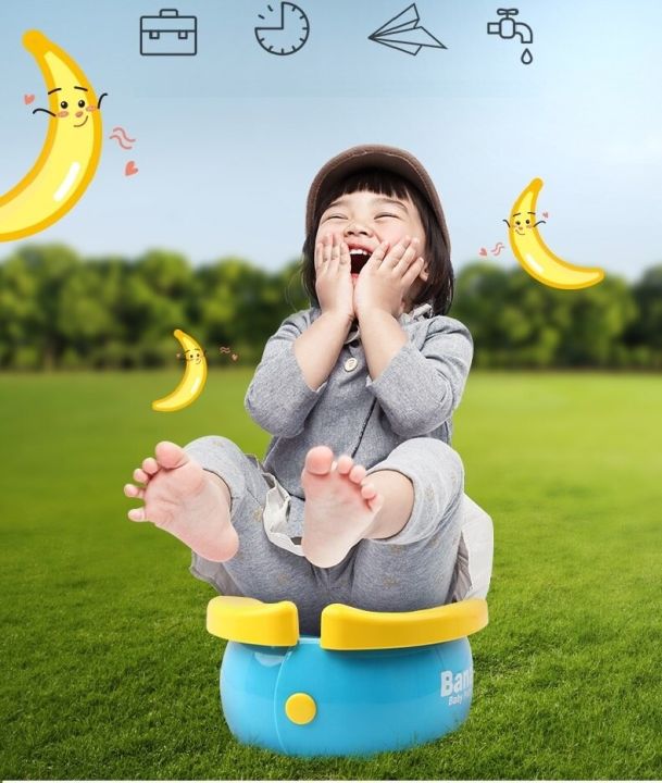 Foldable%20Portable%20Travel%20Potty%20-%20Training%20Toilet%20Seat%20for%20Boys%20&%20Girls,%20Novelty%20Yellow%20Banana%20Design,%20Comfy%20Toddler%20WC%20Chair%20-%20Image%204