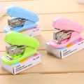 Mini Stapler Set. 