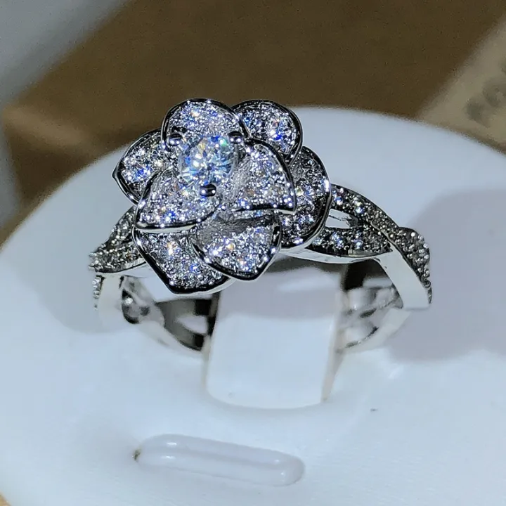 925%20Sterling%20Silver%20InterTwined%20Three-Dimensional%20Rose%20Ring%20White%20Zircon%20Full%20Diamond%20Ring%20Ladies%20Temperament%20Elegant%20Jewelry%20-%20Image%205