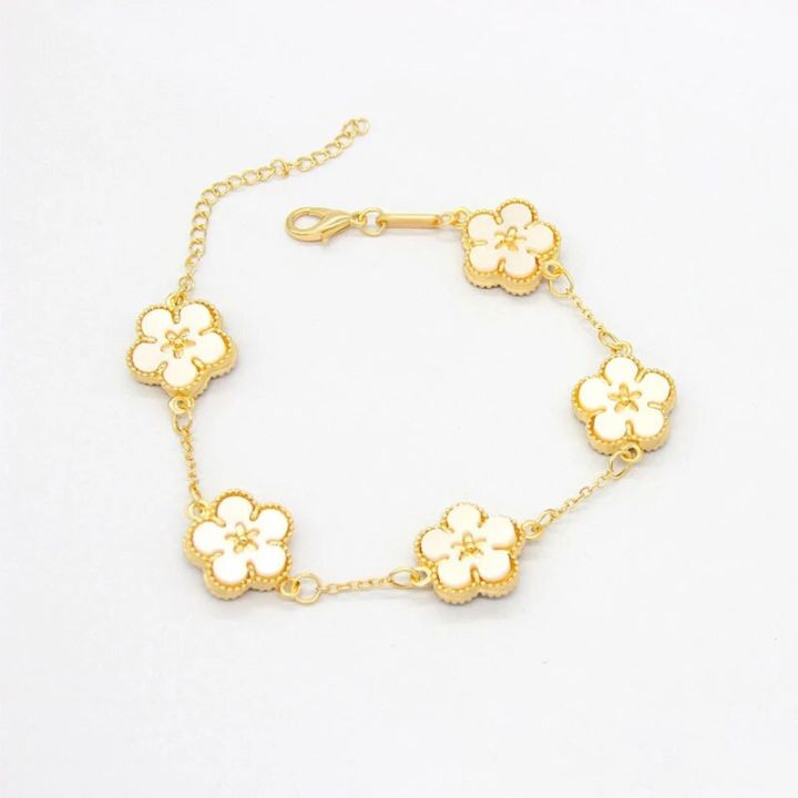 CARLIDANA%20Luxury%20Design%20Five%20Leaf%20Flower%20Bracelet%20Wholesale%20Vacuum%20Gold%20Plated%20Fashion%20Colorful%20Flower%20Jewelry%20for%20Women%20Party%20-%20Image%205
