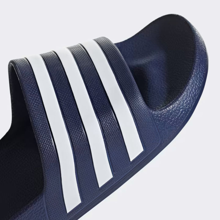 Adidas%20ADILETTE%20AQUA%20Slides%20-%20Image%206