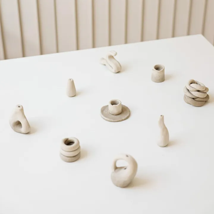 Air%20Dry%20Modeling%20Clay,%20for%20Sculpting,%20Wheel%20Throwing,%20Hand%20Building,%20All-Purpose%20Modeling%20Clay%201kg%20for%20Sculpting%20(White)%20-%20Image%203