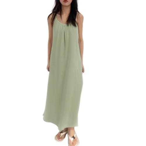 Chic%20Side%20Split:%20Casual%20Cotton%20Crepe%20Sundress%20for%20Warm%20Weather%20Adventures%20-%20Image%207