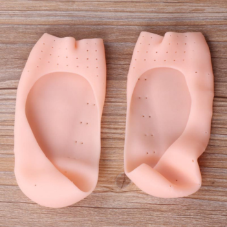 Soft%20Silicone%20Moisturizing%20Gel%20Socks%20For%20Foot%20Care%20Protector%20-%20Image%205