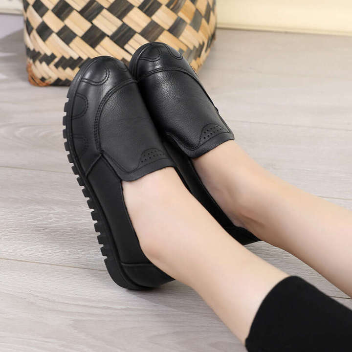 New Mom's Single Shoe Flat Heel Elderly Soft Sole Durable Women's Shoes