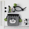 Hand-crocheted red panda series hairpins, keychains, bundles, car key pendants, change card bags, and hairpins.