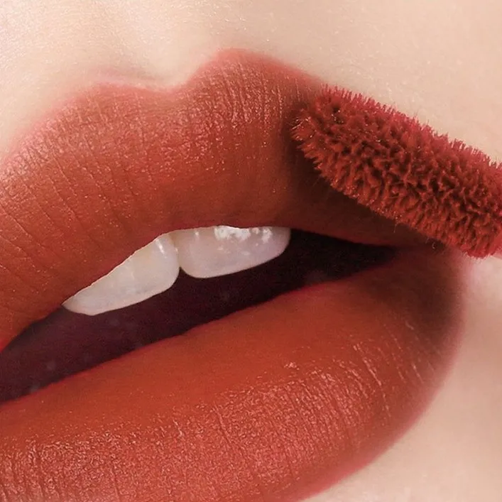 Lameila%20/%201%20Pcs%20Long-lasting%20Silky%20Water%20Glossy%20Lip%20Gloss%20/%20Waterproof%20No-sticky%20Cup%20Lip%20Glaze%20/%20Delicate%20Soft%20Color%20Rendering%20Liquid%20Lipstick%20-%20Image%206