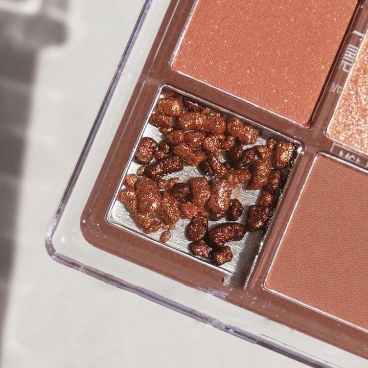 %E3%80%90Clearance%20sale%E3%80%91%20DIKALU%20/%209%20Color%20Holographic%20Matte%20Eyeshadow%20Palette%20Kit%20/%20Glitter%20Pigment%20Eye%20Shadow%20Pallete%20/%20Waterproof%20Metallic%20Shimmer%20Eyeshadow%20-%20Image%209