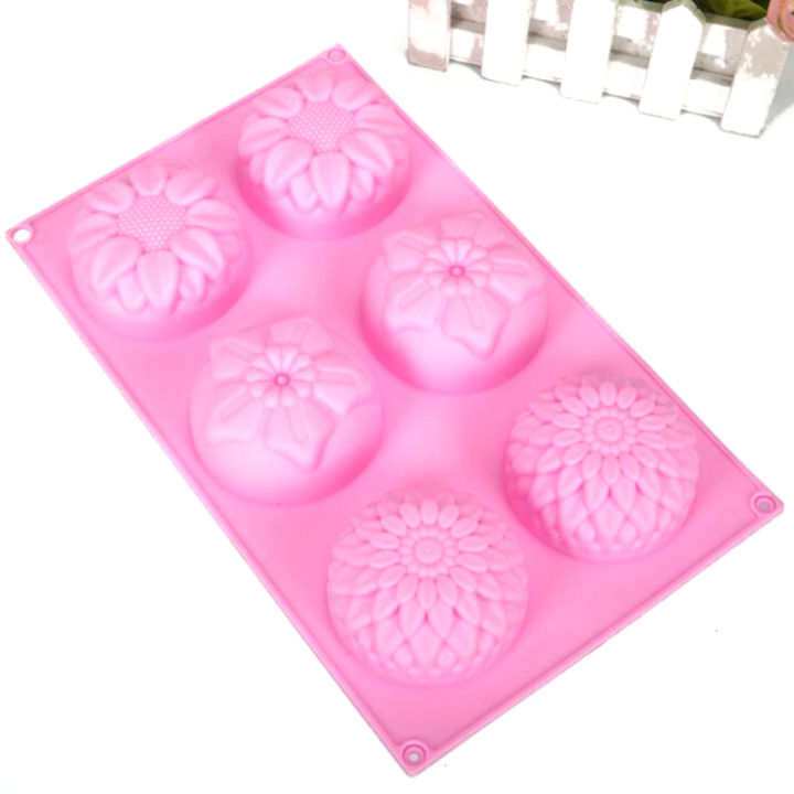 %E3%80%90Tech-savvy%E3%80%91%206%20Hole%20DIY%20Art%20Handmade%20Soap%20Round%20Flower%20Shape%20Candle%20Cake%20Baking%20Mold%20-%20Image%202