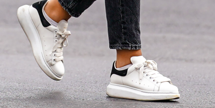 New%20Collection%20W-2022%20%20Alexander%20McQueen%20Sneakers%20for%20Men%20-%20Image%202