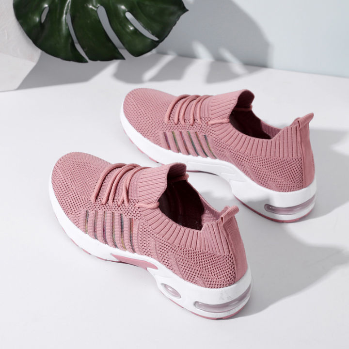 Women's Shoes 2023 Spring New Mom Casual Shoes Fly Woven Mesh Comfortable Soft Sole Running Shoes Breathable Sneakers Women