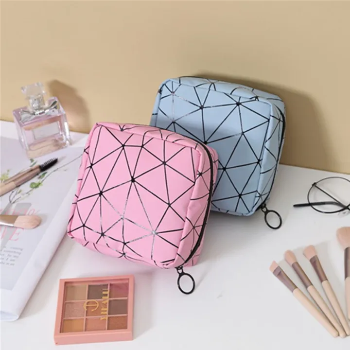 Multifunction%20Rhombus%20Pattern%20Sanitary%20Napkin%20Bag%20Sanitary%20Napkin%20Storage%20Bag%20Pad%20Pouch%20Bags%20Makeup%20Bags%20Storage%20Pouch%20Holder%20Vnce%20Lncei%20-%20Image%203