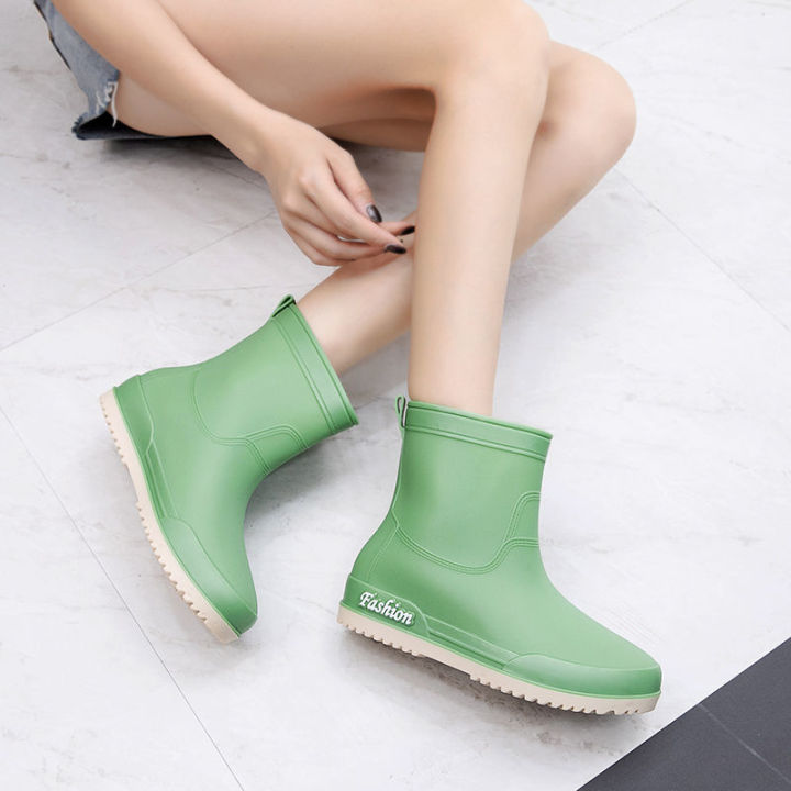 Japanese%20Rain%20Boots%20Women's%20Fashion%20Wear-Resistant%20Rain%20Boots%20Short%20Tube%20Mid-Calf%20Waterproof%20Non-Slip%20Kitchen%20Work%20Rubber%20Shoes%20Shoe%20Cover%20-%20Image%206